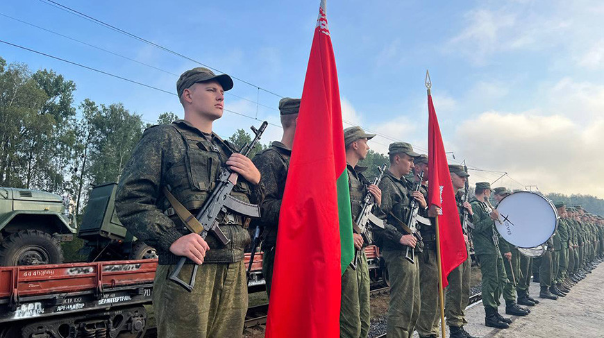 Белорусские военнослужащие возвращаются с учения "Запад-2025"
