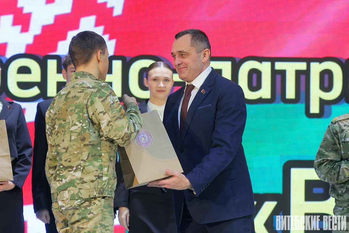 Александр Субботин принял участие в праздничных мероприятиях по случаю 4-й годовщины образования военно- патриотического клуба "Витязь"
