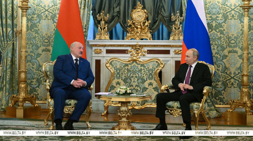 Лукашенко завершил визит в Россию