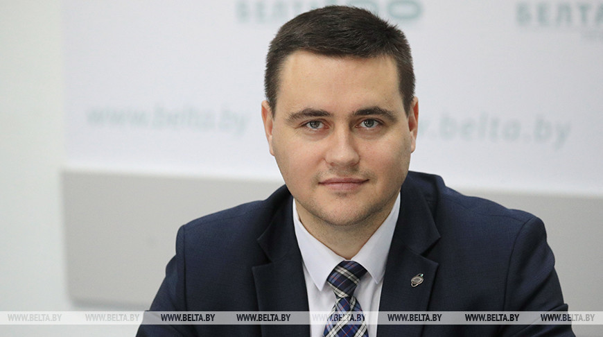 Министр образования Беларуси прокомментировал увеличение количества часов на русский и белорусский языки в школе
