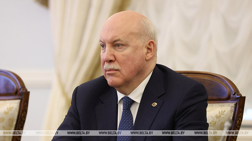Мезенцев: россияне и белорусы должны быть сплоченнее и мудрее - это наш ответ на давление Запада