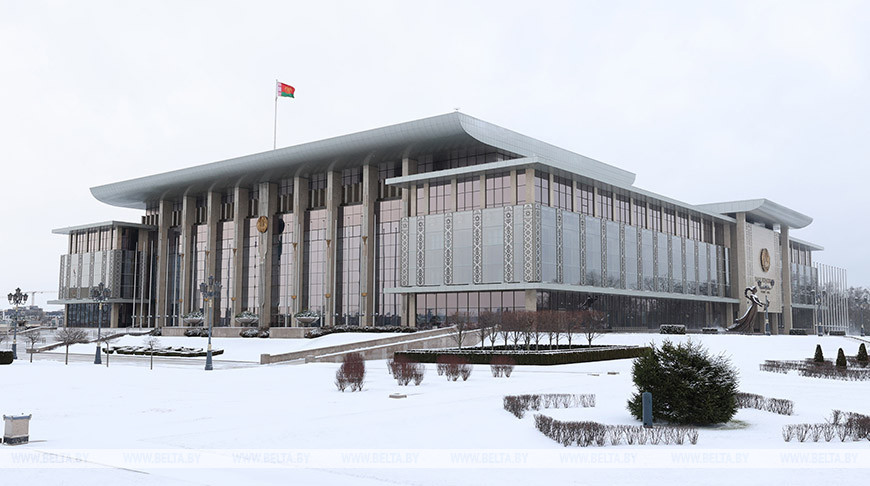 От борьбы с преступностью до фактов геноцида и ситуации в АПК. Лукашенко принял с докладом генерального прокурора