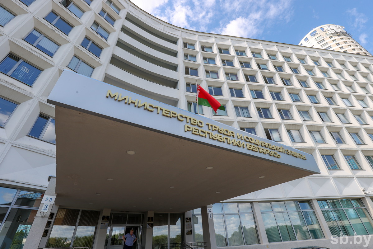 В Беларуси утверждены новые правила охраны труда при производстве резиновых и пластмассовых изделий