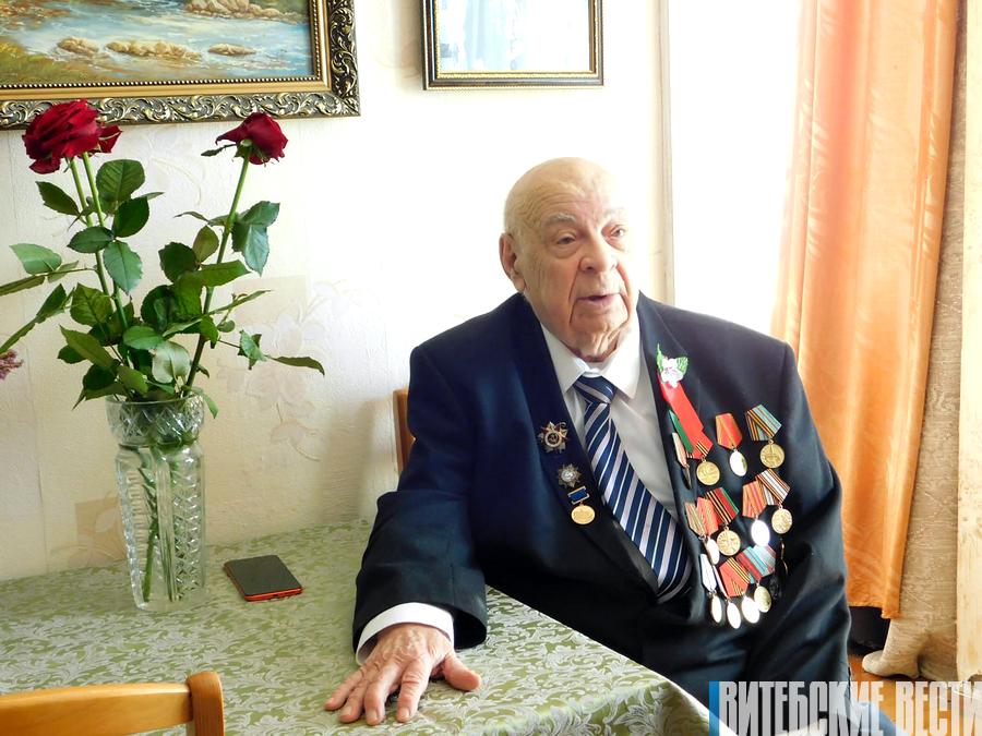 Александр Коган: "В жизни нет таких высот, каких не мог бы достичь человек. Главное – мирное небо над головой"