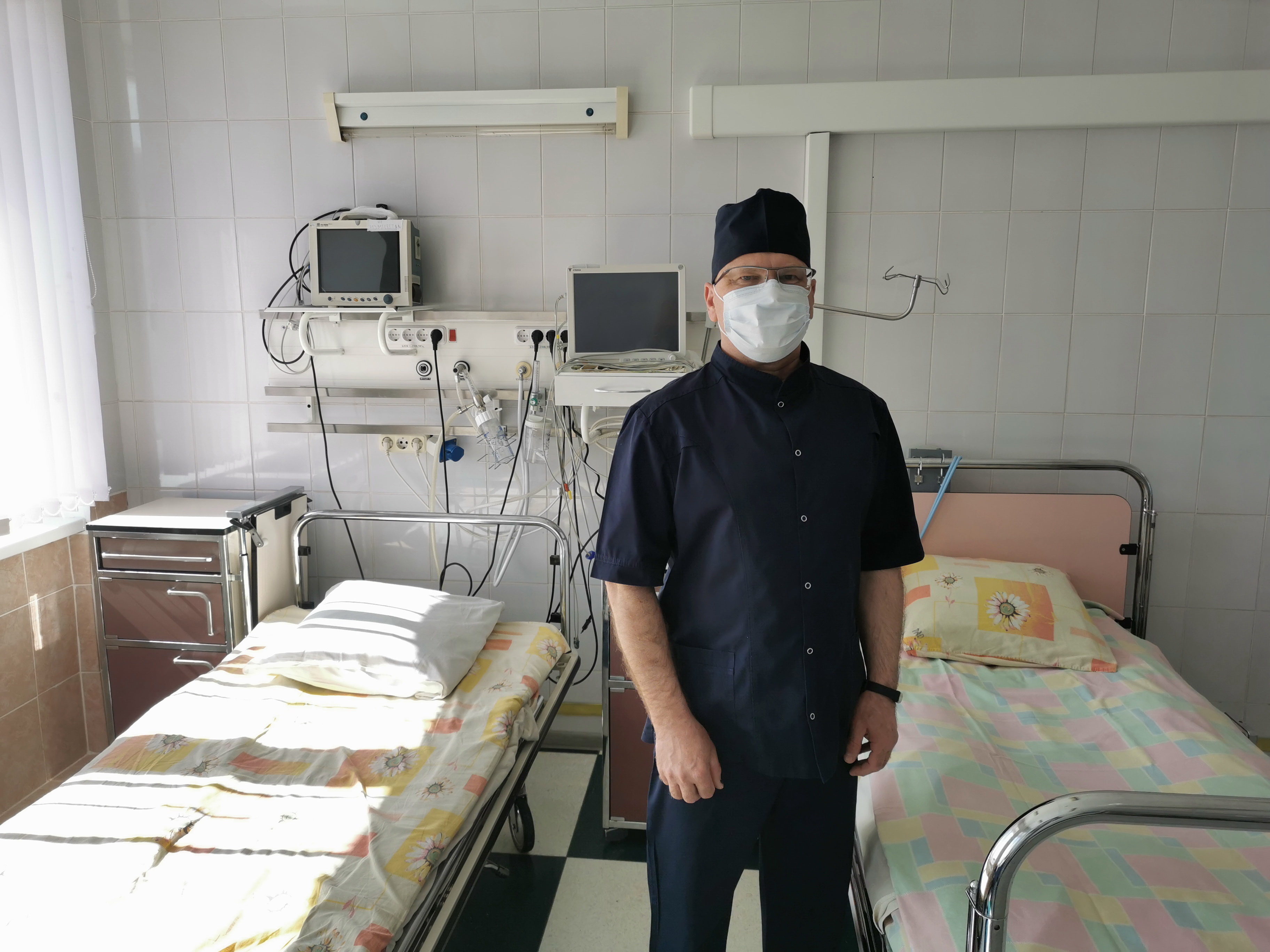 Профессия — спасать жизни: об анестезиологе-реаниматологе, который более 30 лет трудится в Сенненской ЦРБ 