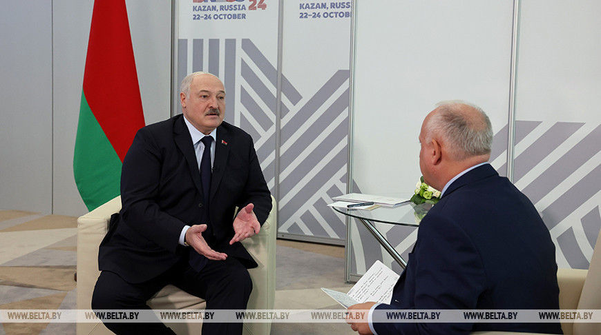 "Это, вы считаете, оппозиция?" Александр Лукашенко рассказал британскому журналисту о настоящих целях беглых