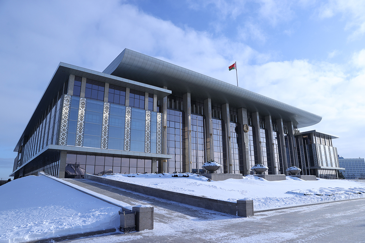 В Беларуси корректируется проведение более 200 административных процедур