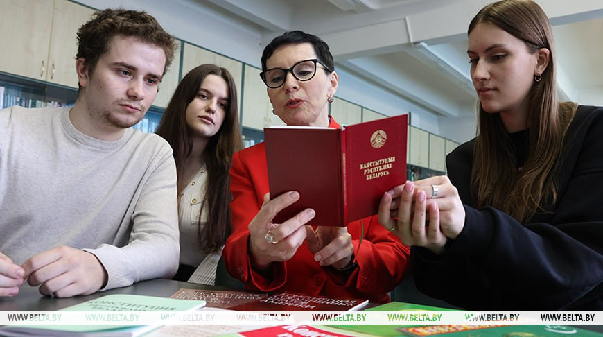 Согласие и доверие между личностью, обществом и госвластью. Миклашевич о значении Конституции