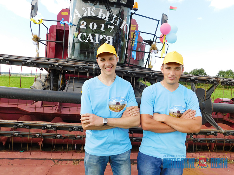 Час «Зажынак»: на палях гаспадарак Віцебшчыны праходзяць сімвалічныя беларускія абрады 