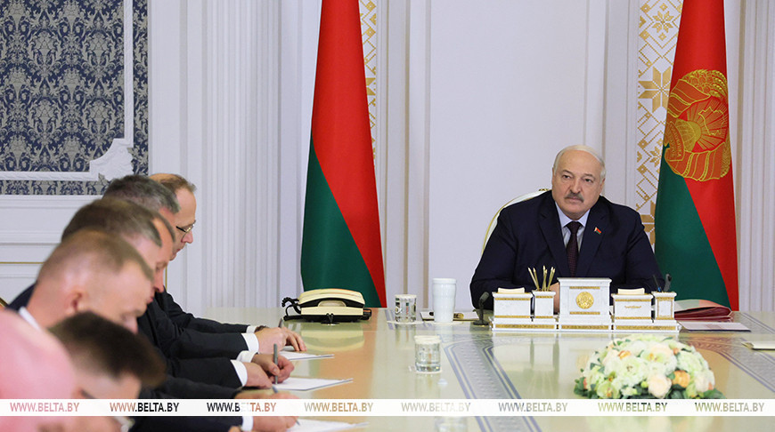 Александр Лукашенко ориентирует на преодоление проблемных вопросов в работе отечественной легкой промышленности