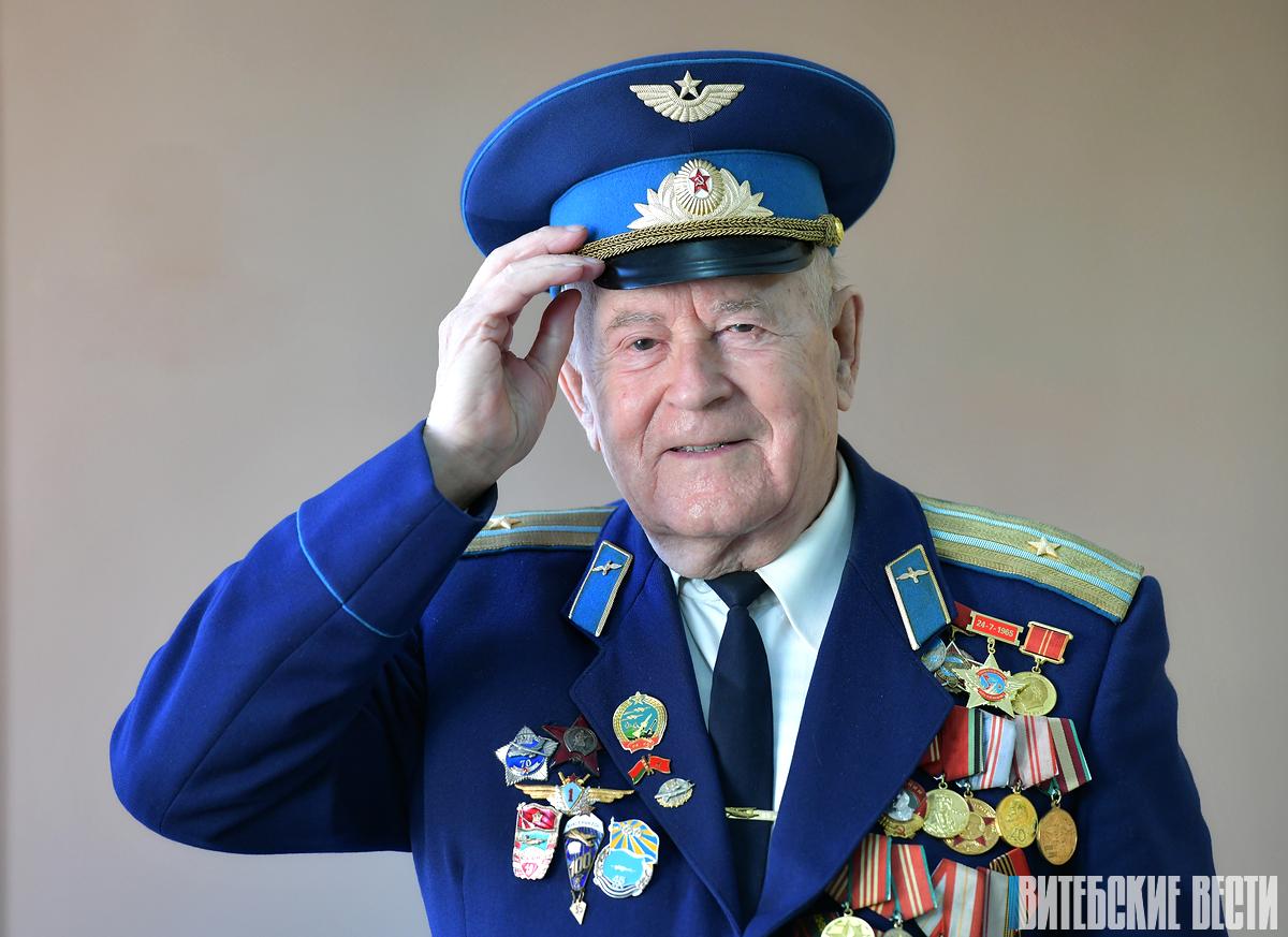  Как покорялась высота, или История военного летчика Александра Велигодского из Витебска