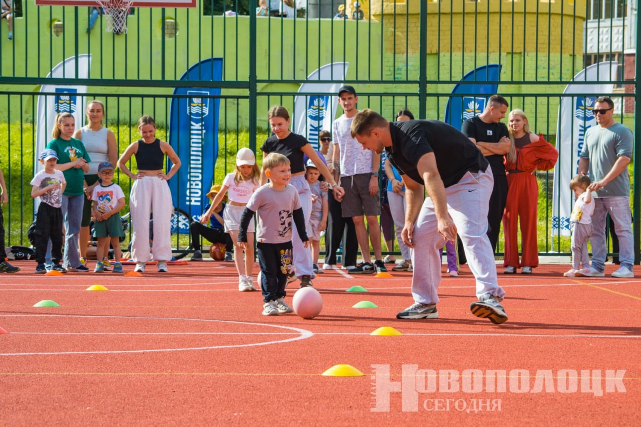 В Новополоцке открыли современную спортивно-игровую площадку