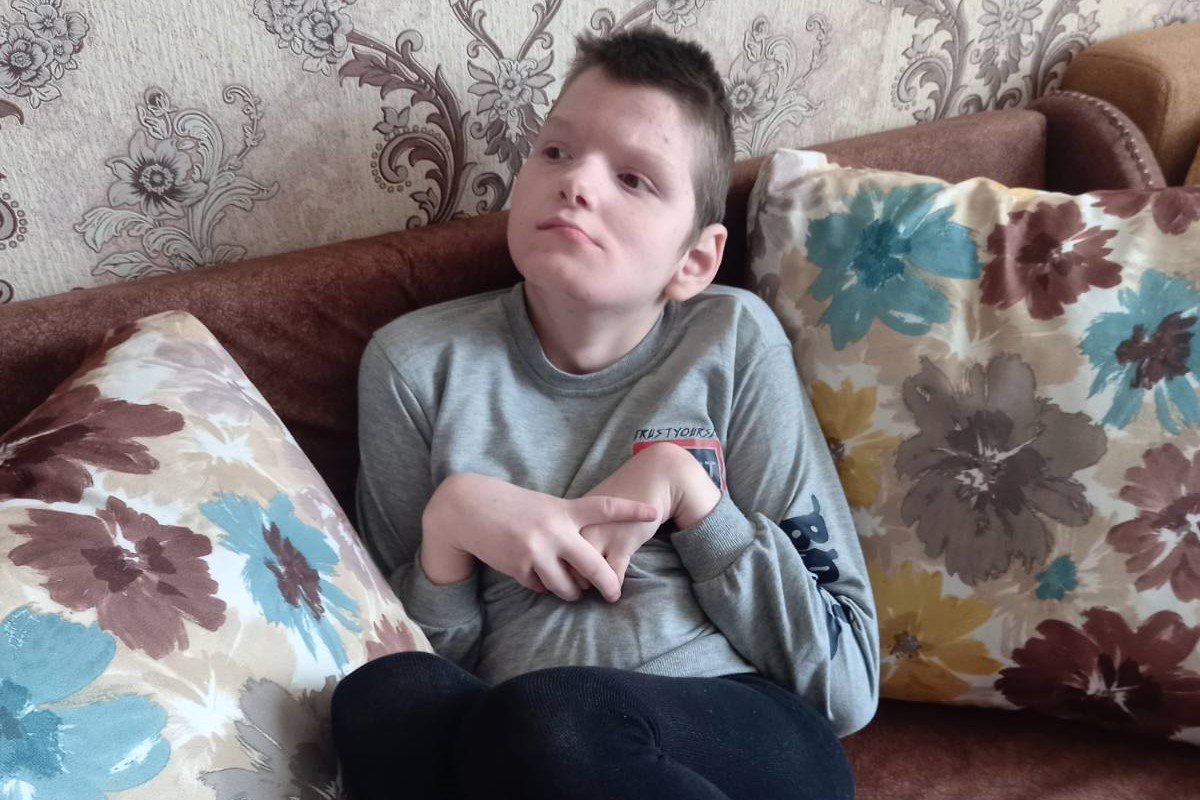 Дмитрий Лящук из Минска с диагнозом ДЦП ждет помощи