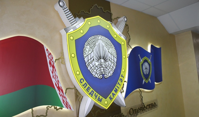 В Витебске грабитель напал на пенсионерку в подъезде и сломал ей руку