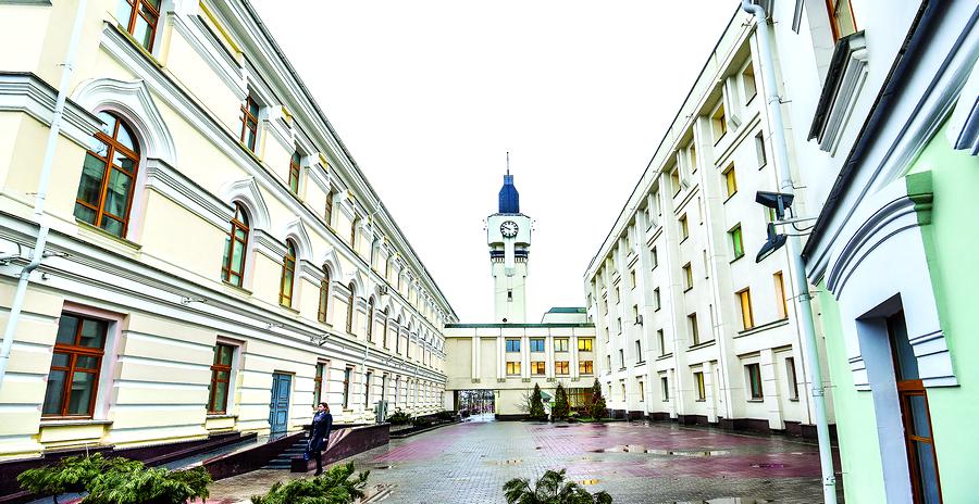 Глава облсовета, зампреды и начальники управлений Витебского облисполкома проведут в январе приемы граждан