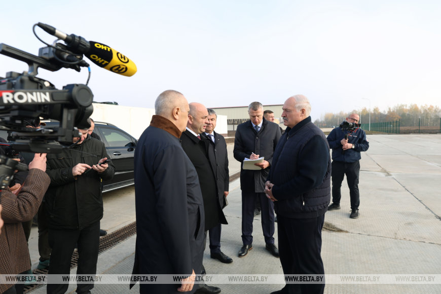 Сохранить людей и землю. Александр Лукашенко определил приоритеты развития северных районов Витебщины