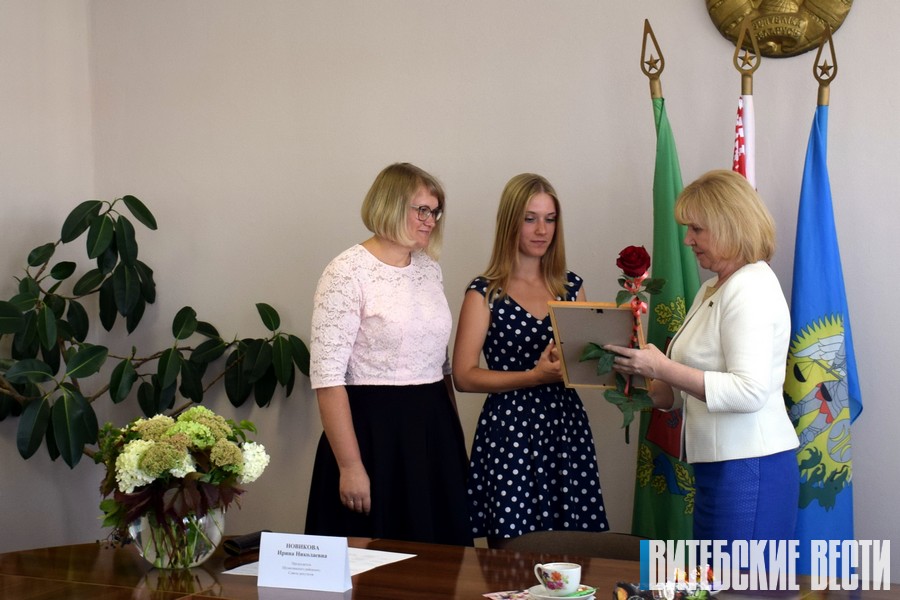 Выпускников-медалистов Шумилинщины и их родителей пригласили на торжественный прием в райисполком