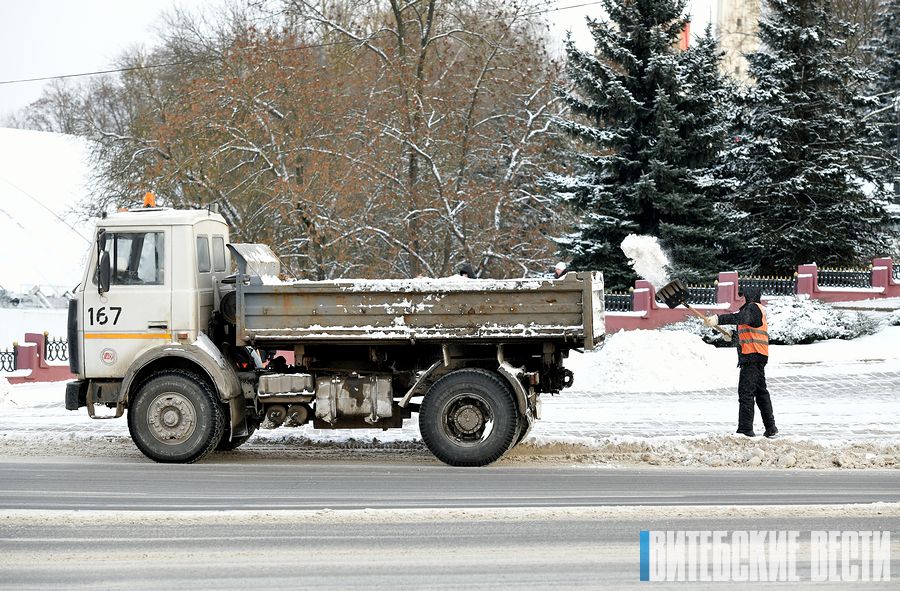 Как работают в снегопад и сильные морозы коммунальные службы Витебска