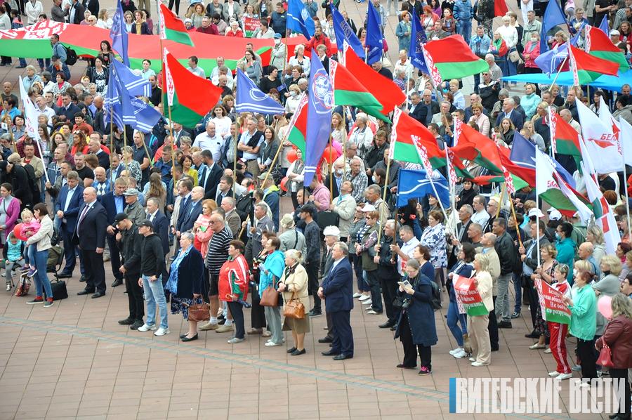Новополоцк поддержал общественно-культурную акцию «БЕЛАРУСЬ – ЭТО МЫ!»