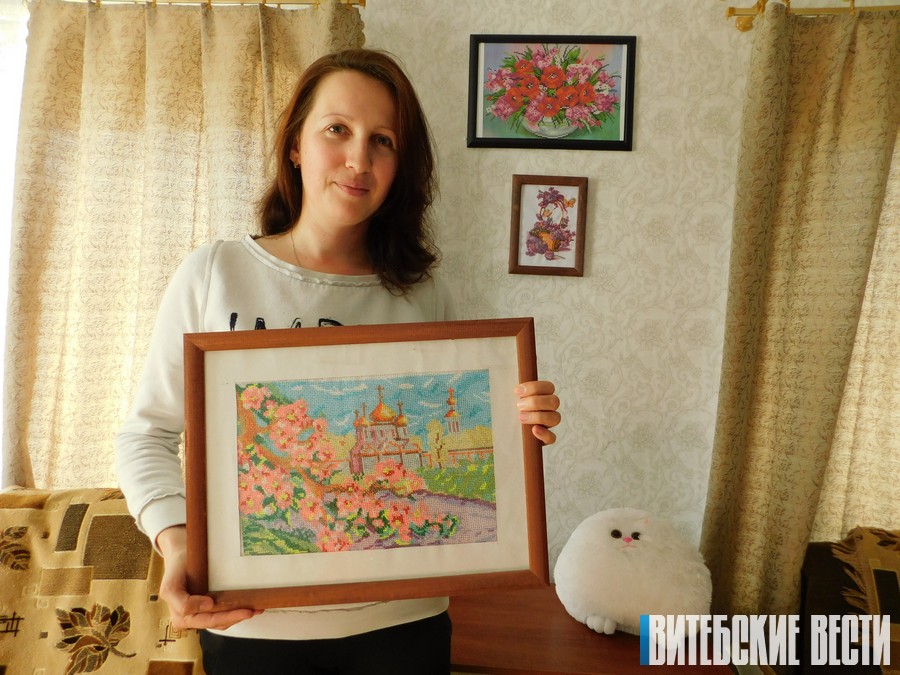 Жительница агрогородка Ольгово нашла суженого благодаря увлечению вышивкой