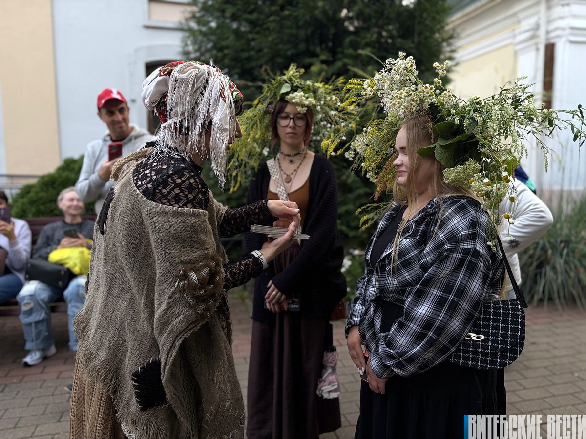 Венки, ворожба и хороводы: как встретили купальскую ночь в Витебске