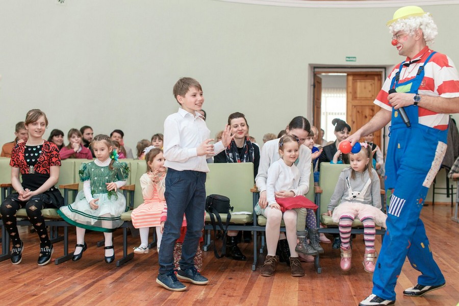 В больницах Витебска стартует белорусско-итальянский проект по клоунотерапии