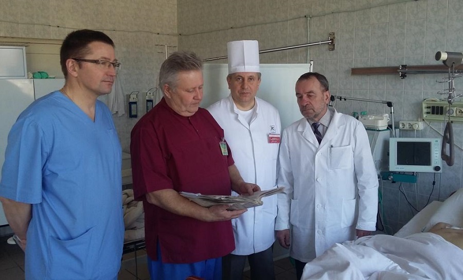 Витебские хирурги провели высокотехнологичную операцию пациентке с синдромом Пейтца-Егерса