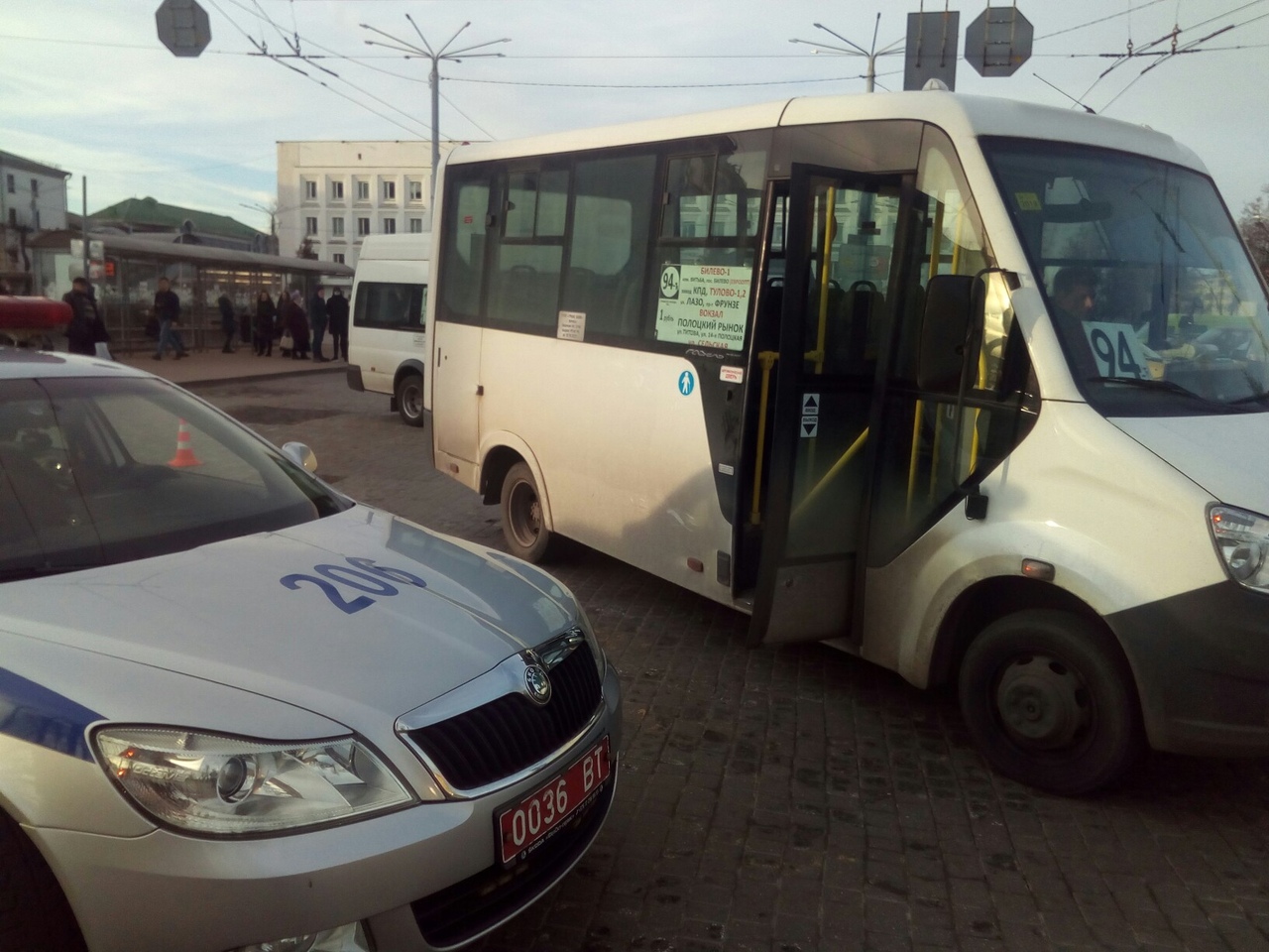 В Полоцке автобус столкнулся с иномаркой. Пострадала пассажир