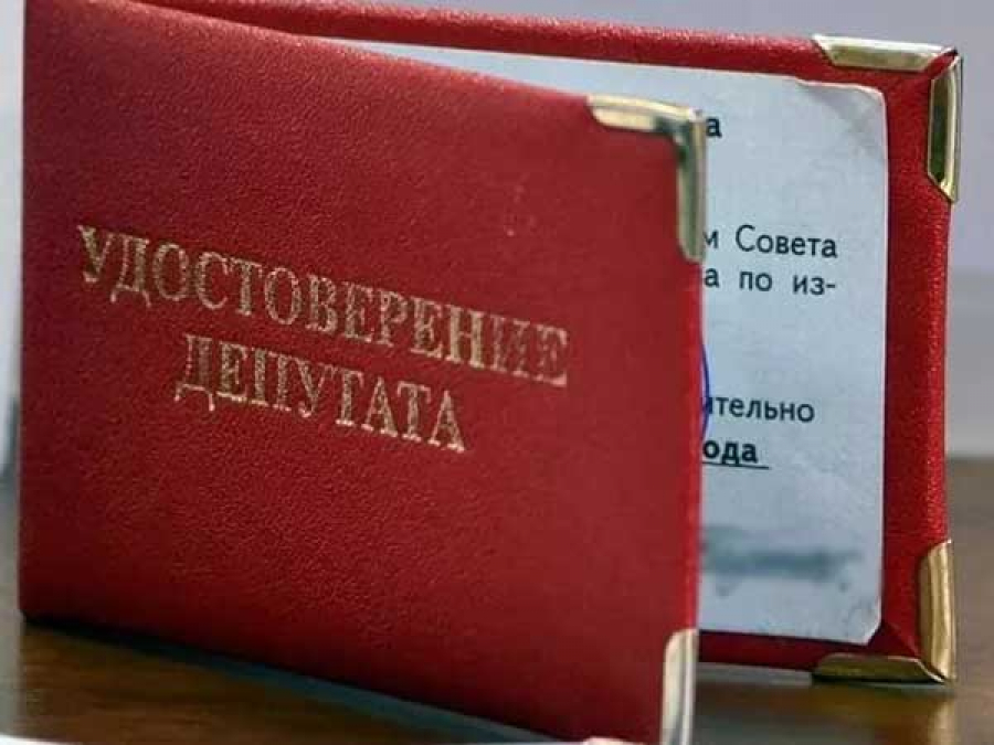 Треть депутатов областного Совета 27-го созыва намерены переизбираться на новый срок  