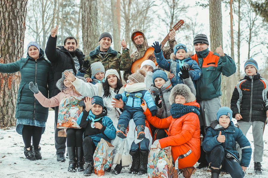 Мини-веревочный городок и песни под гитару у костра: в Толочинском районе подвели итоги проекта «ПапаЗал»