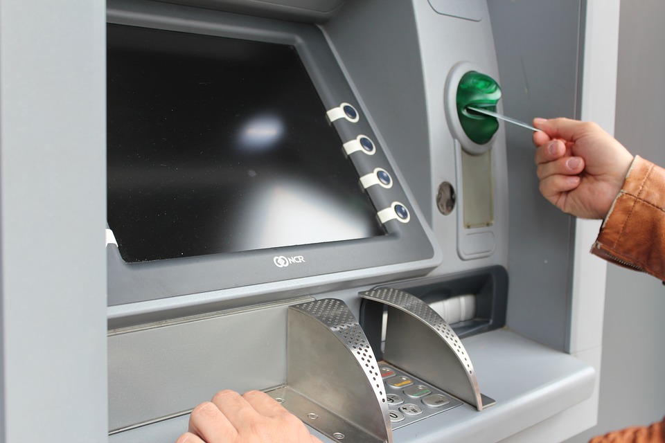 Банковские карточки могут не работать в Беларуси ночью 17 ноября