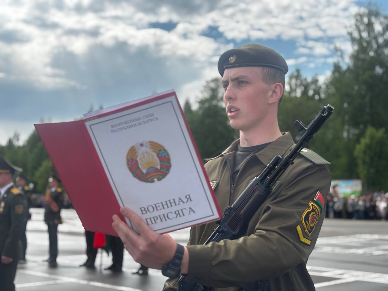 Около 300 новобранцев приняли военную присягу в Лепельском районе