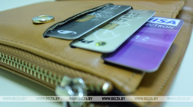 Иностранцы могут возвращать Tax Free наличными при выезде из Беларуси через "Каменный Лог"