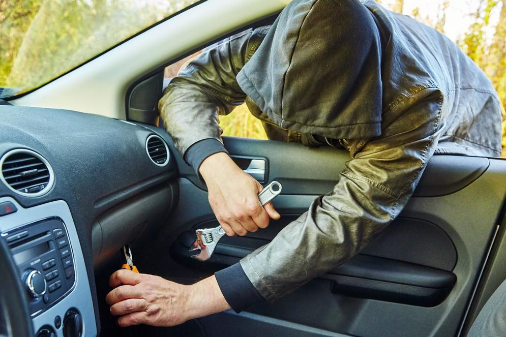 Витебские подростки совершили серию автомобильных краж