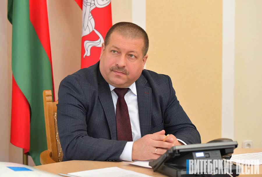 ЖКХ, малый бизнес и землеустройство – Анатолий Линевич провёл «прямую линию» в Лепеле