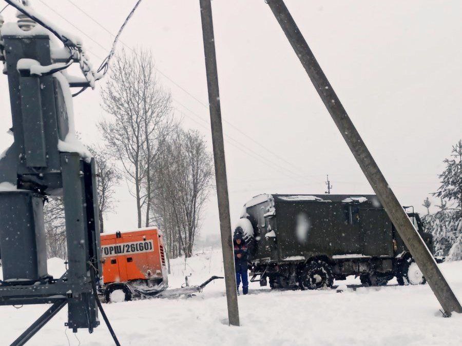 В 7 населённых пунктах Полоцкого района ведутся работы по восстановлению электроснабжения