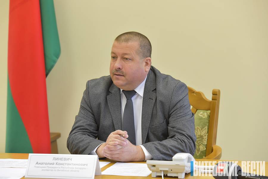 Проблемы ЖКХ, жильё, дороги: с какими вопросами обращались на прямую линию Анатолия Линевича