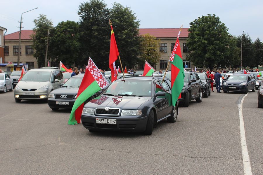 Автопробег под девизом «За сильную и процветающую Беларусь!» провели в Лепеле