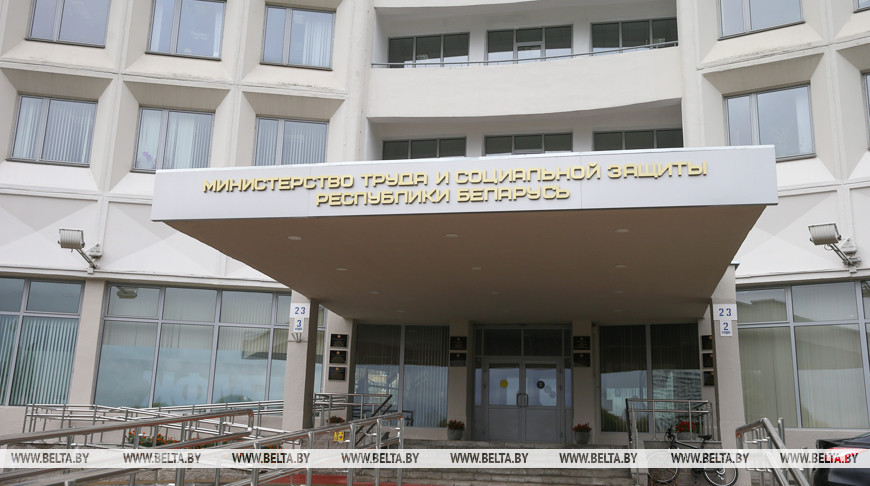 В Беларуси уточнены виды работ, на которых запрещается применение труда несовершеннолетних