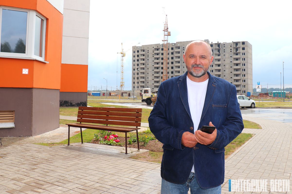 Заместитель директора УКС Полоцка Виктор Дубко: "В строительную сферу попал, можно сказать, за компанию"