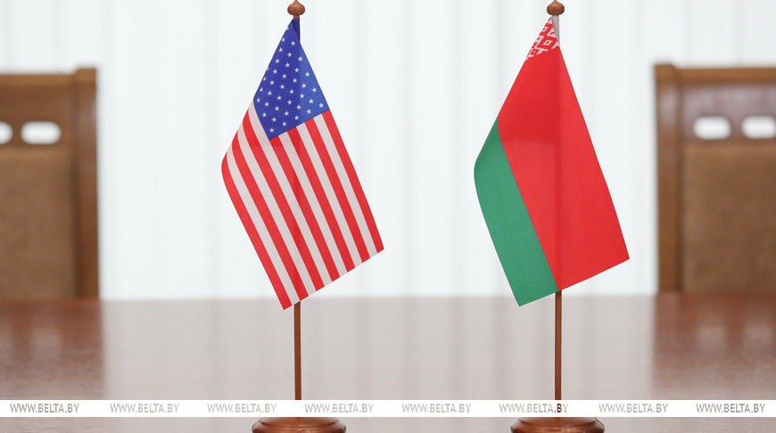 Александр Лукашенко провел встречу с представителем Президента США Джоном Коулом