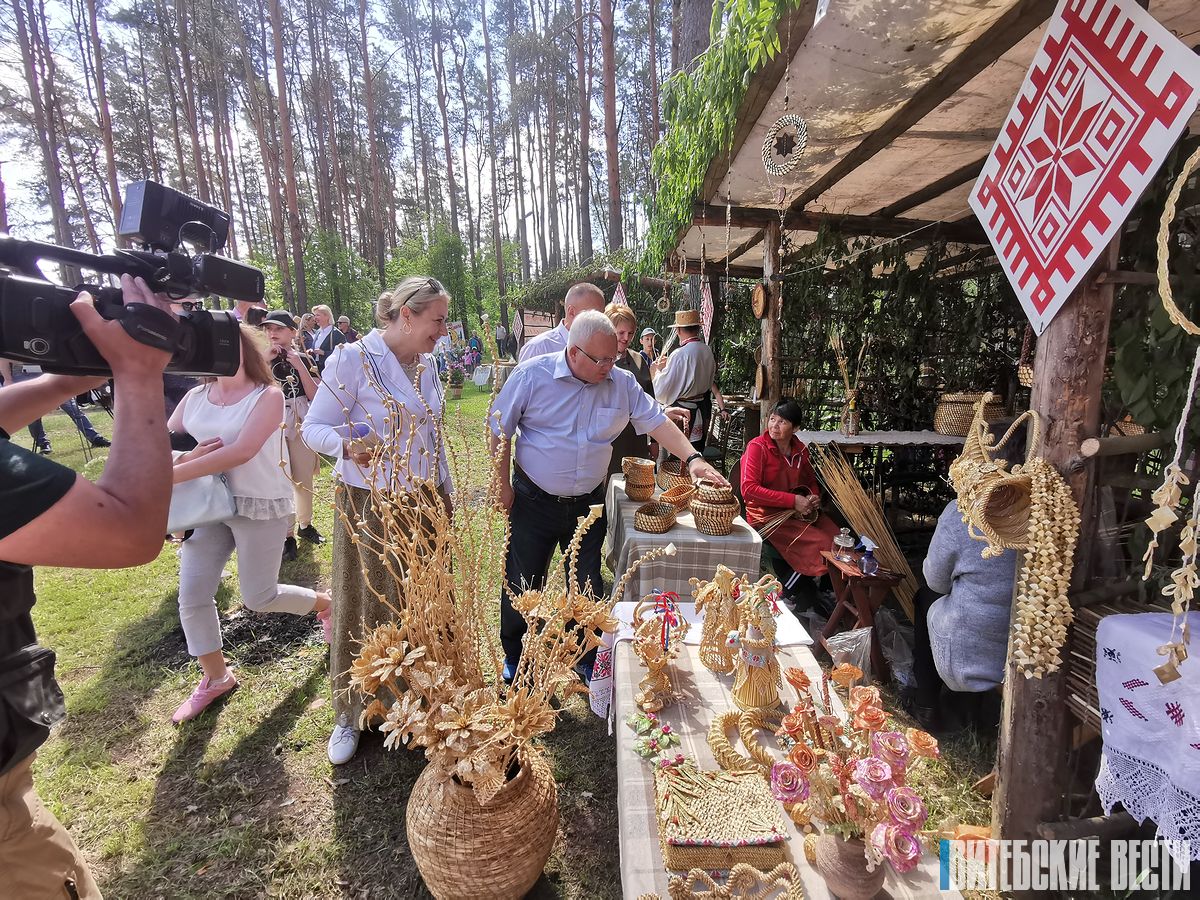 В Городокском районе фестиваль «Городокский Парнас» собрал любителей народного творчества, поэзии и фольклора