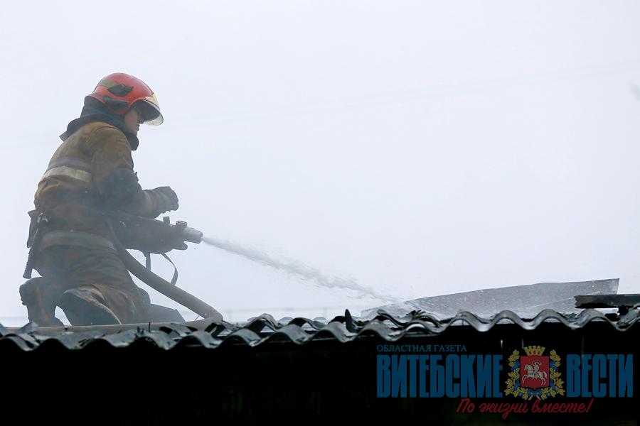 Четыре дома горело вчера в Витебской области, один человек спасен