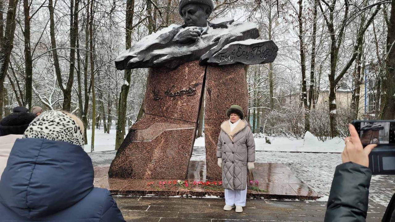 В Витебске почтили память Владимира Короткевича и подвели итоги работы писательской организации за пять лет