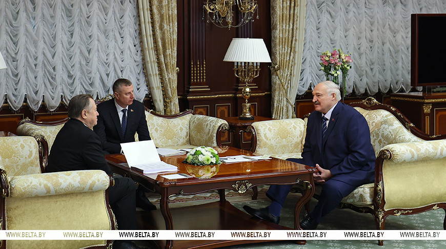 О близости с Россией, политике Трампа и Совете мира. Лукашенко ответил на фейки и конспирологию