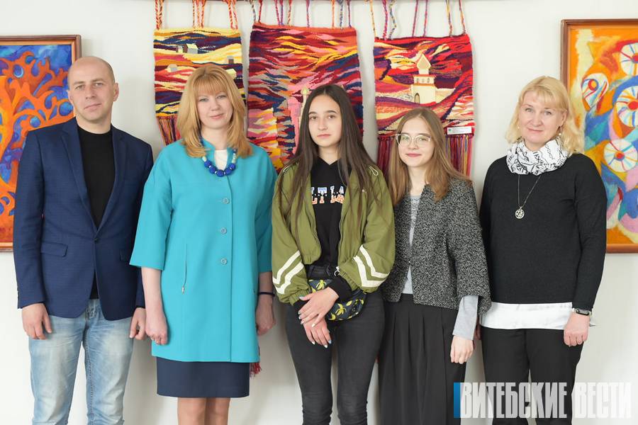 В музее истории и культуры Новополоцка открылась художественная выставка «Победа»