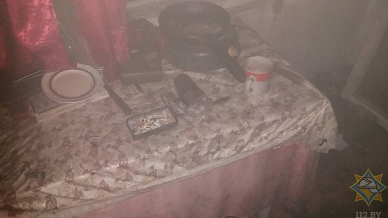 В Сенно мужчина вынес соседа из горящего дома 