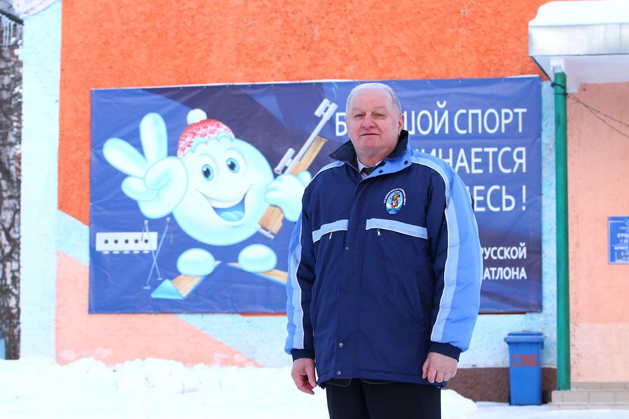Из-за здоровья пришлось бросить спорт, что не мешает 18 лет возглавлять Новополоцкое УОР. История Валерия Гущина